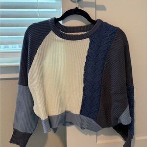 moon & madison Blue and Cream Colorblock Cropped Sweater